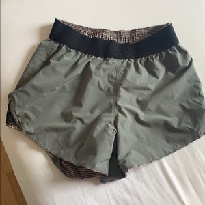 Reversible shorts